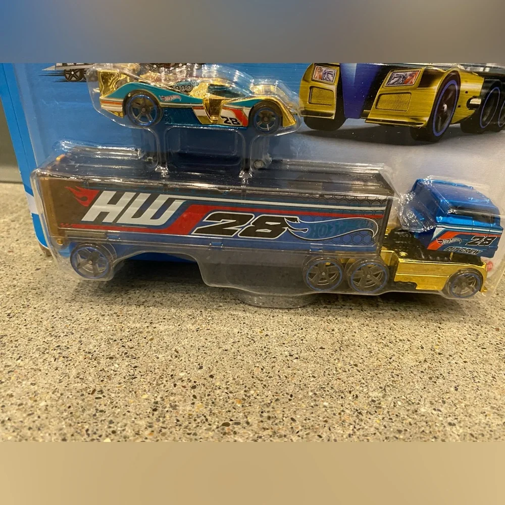 HOT WHEELS SUPER RIGS RIG DOG NEW‎ IN PACKAGE 2020